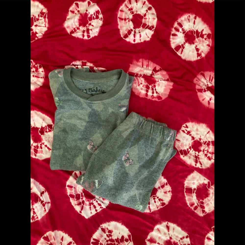 PJ Salvage matching set.